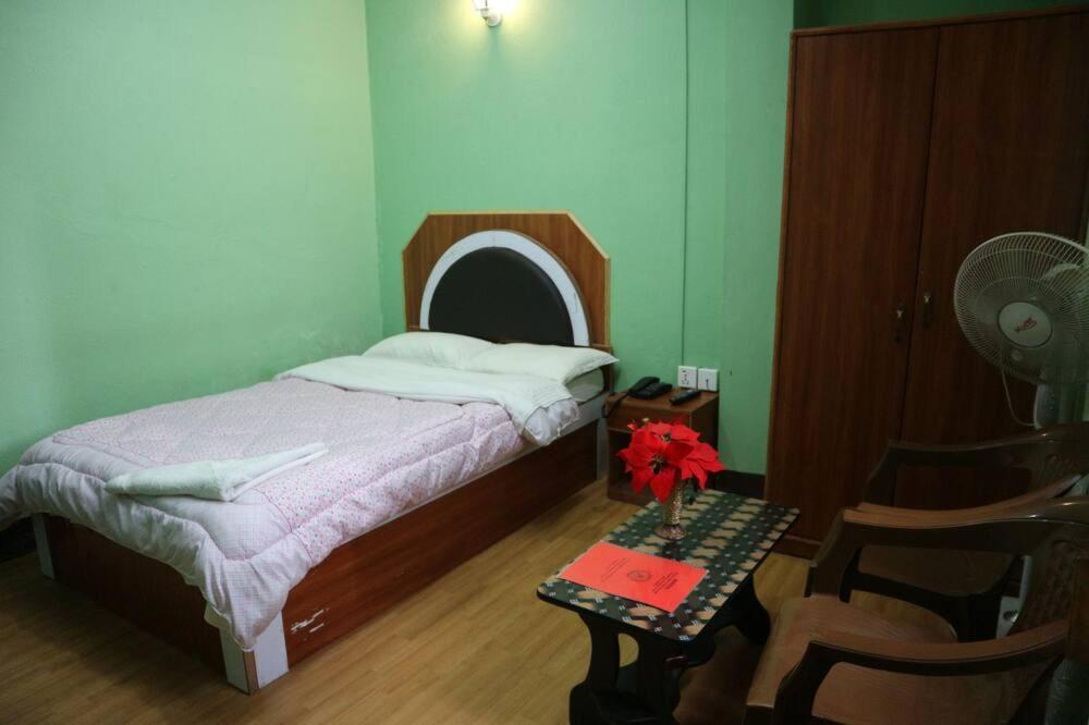 Hotel Peace Mountain Kathmandu Luaran gambar